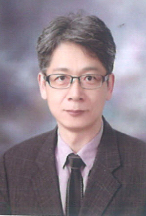 이영욱 교수