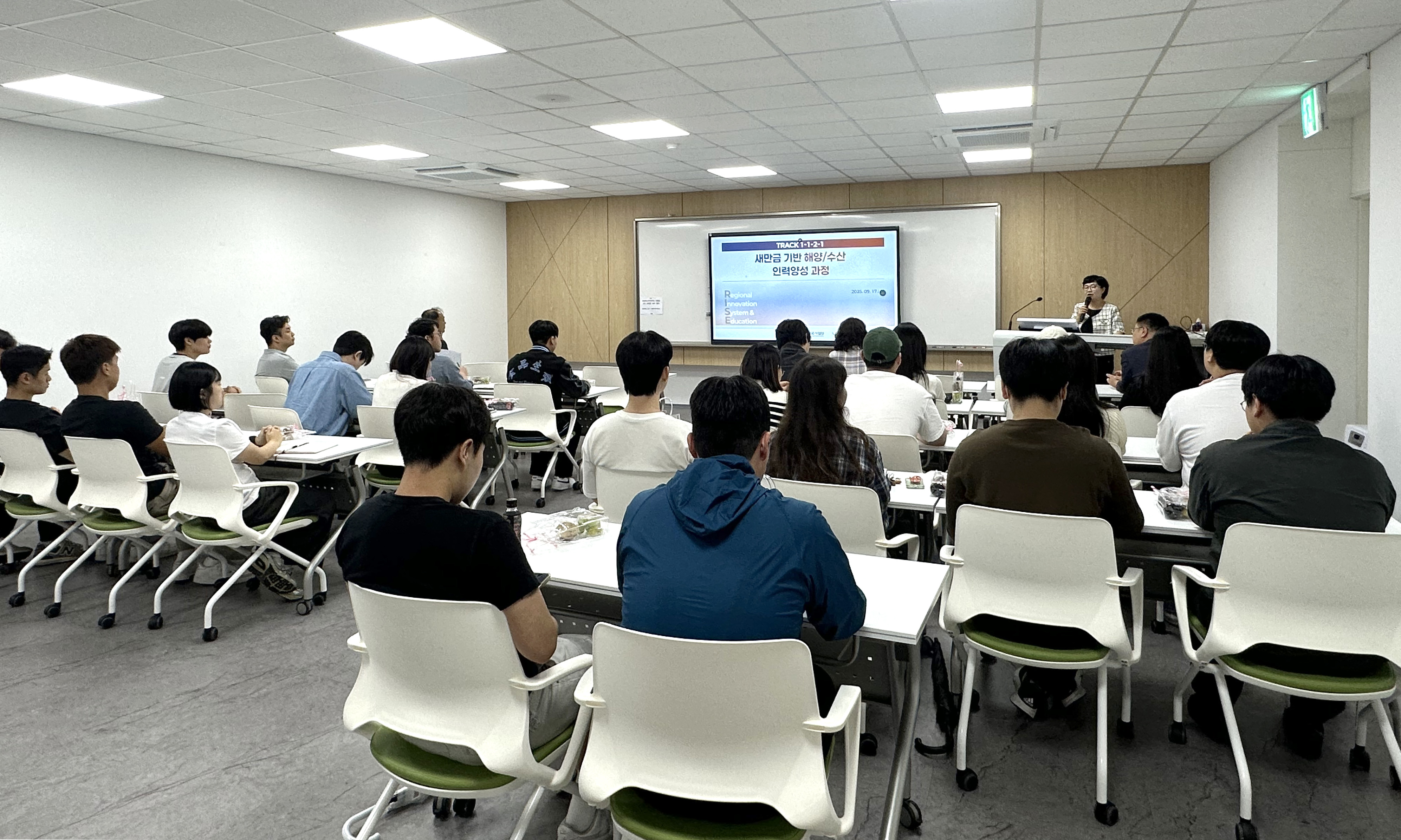 국립군산대 RISE사업단,「새만금 기반 해양/수산 인력 양성 과정」UP-RISE 교육개발·인재양성 간담회 개최 대표이미지