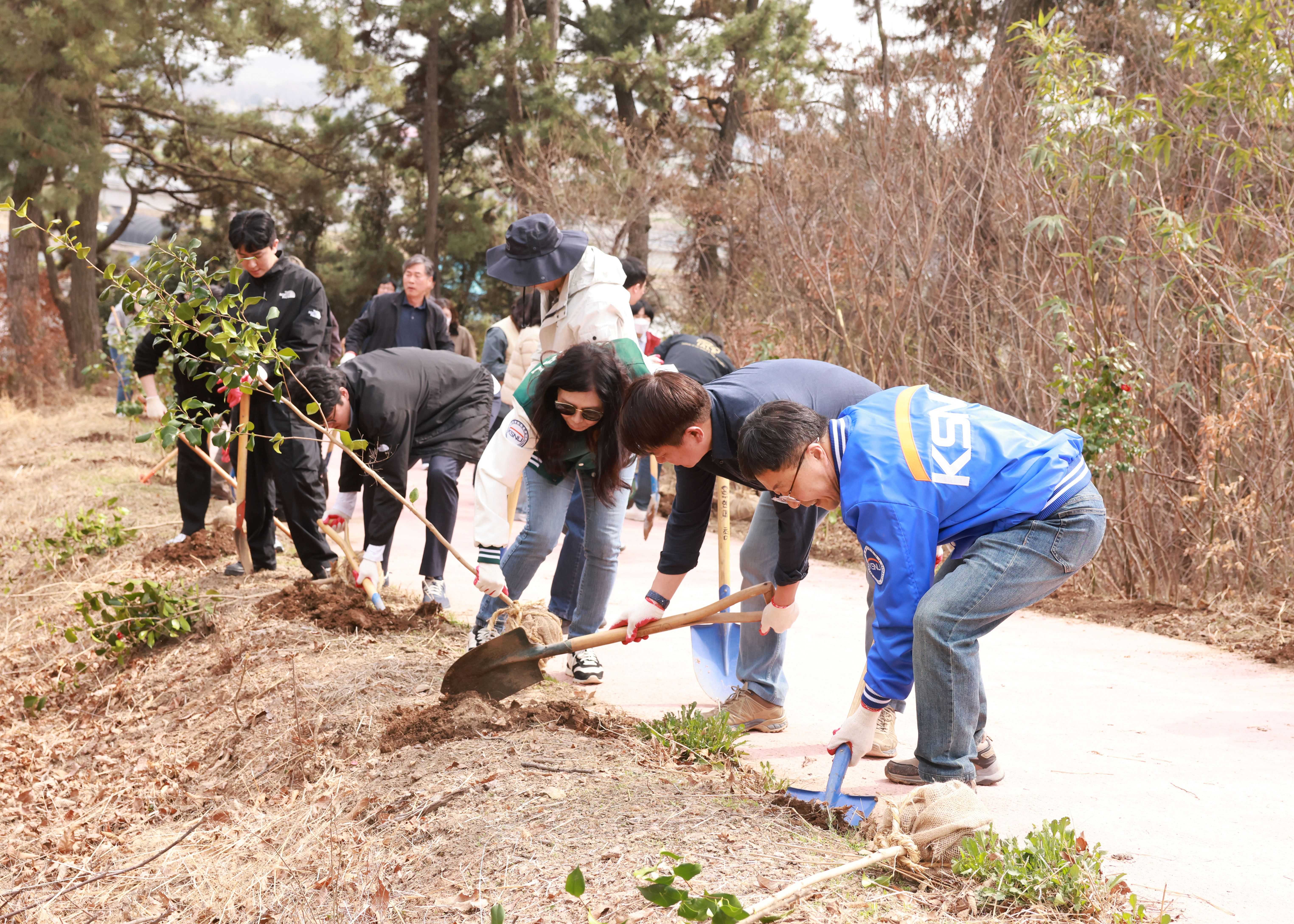 국립군산대학교 ‘제81회 식목 행사’ 개최