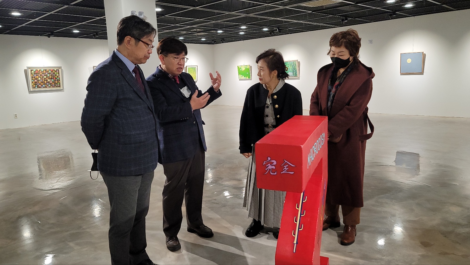 전시 오픈식