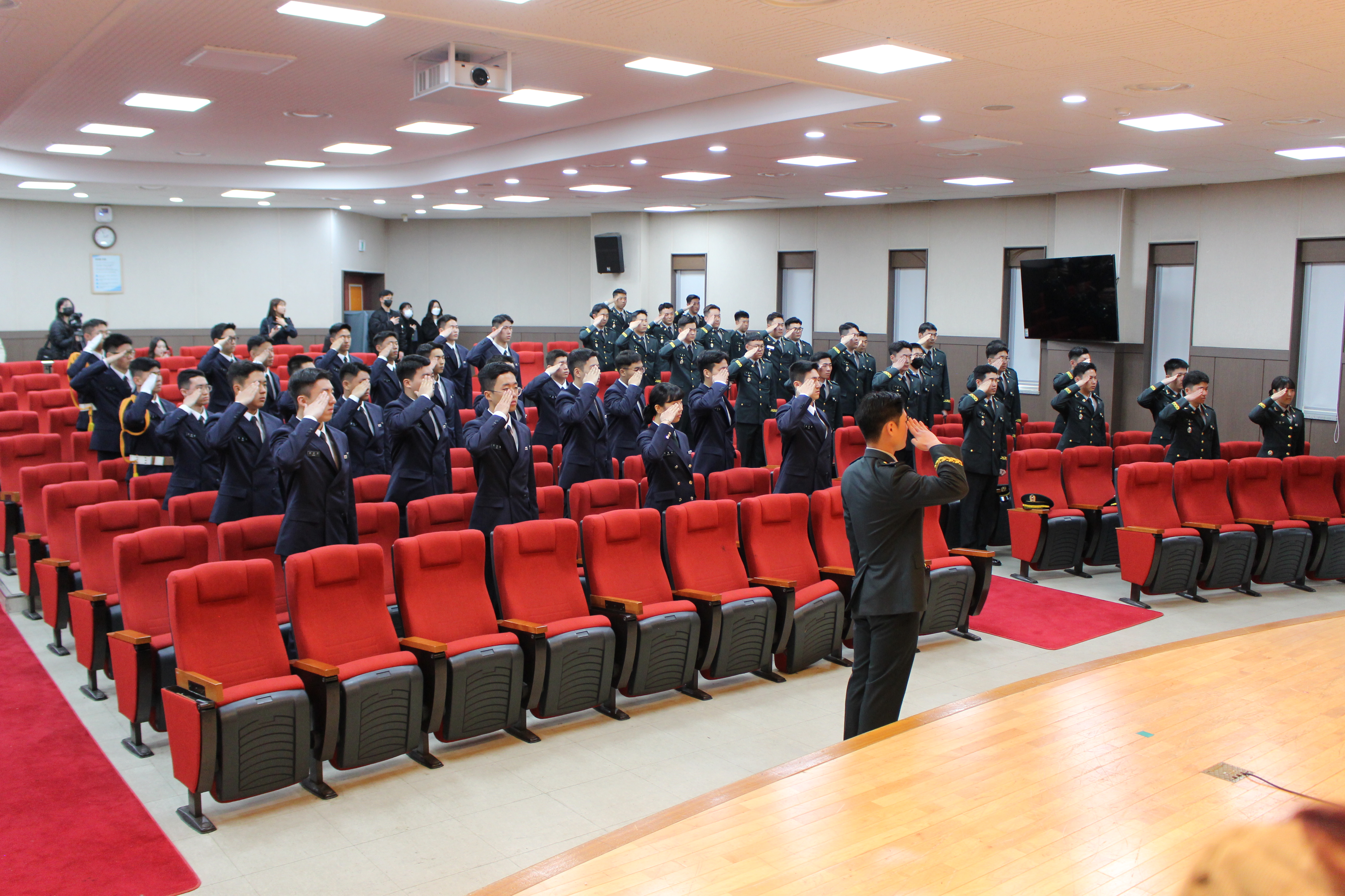 23년 학군단 입단 승급 수료축하 행사 이미지(4)