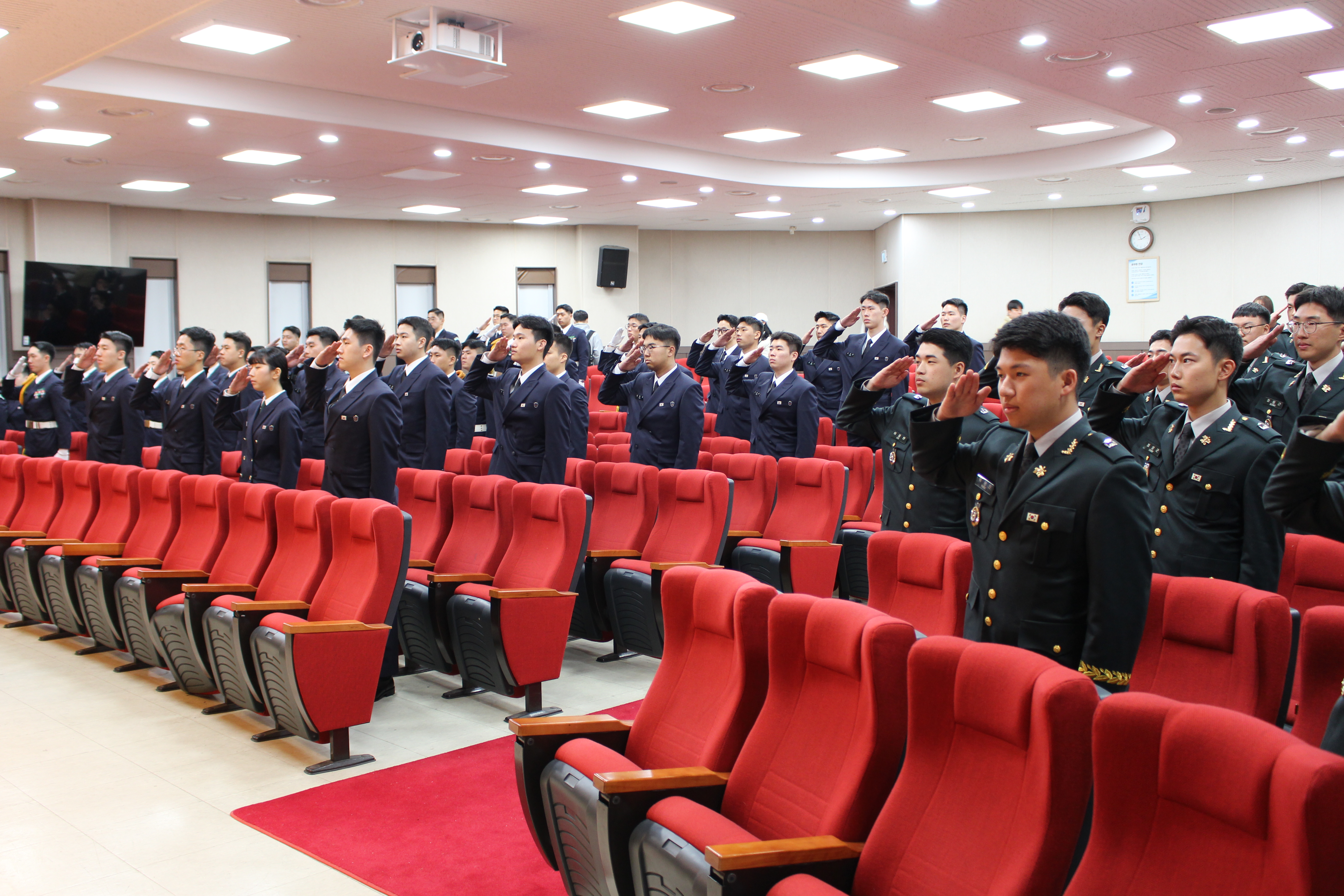 23년 학군단 입단 승급 수료축하 행사 이미지(4)