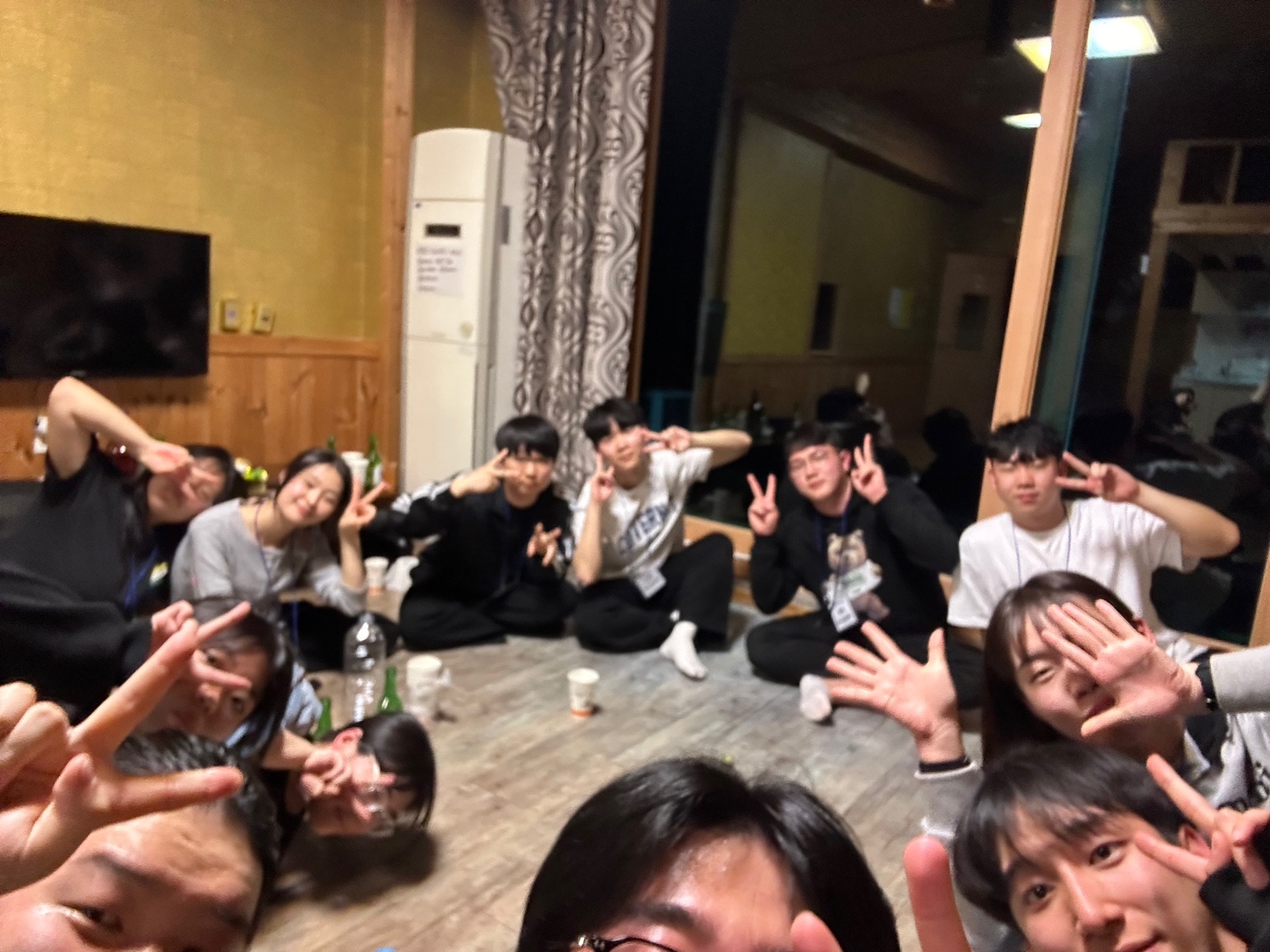 이제 친해졌겠다 더 잼나게 놀아볼까요
