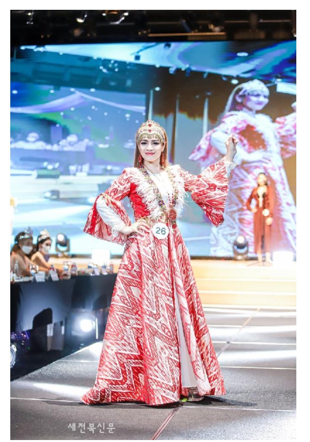 재학생소식_인터내셔널 슈퍼퀸 콘테스트 수상_카말로바 딜노자(19) 이미지(2)