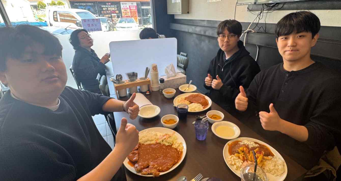 만남과 소통으로 가까워집니다 이미지(3)