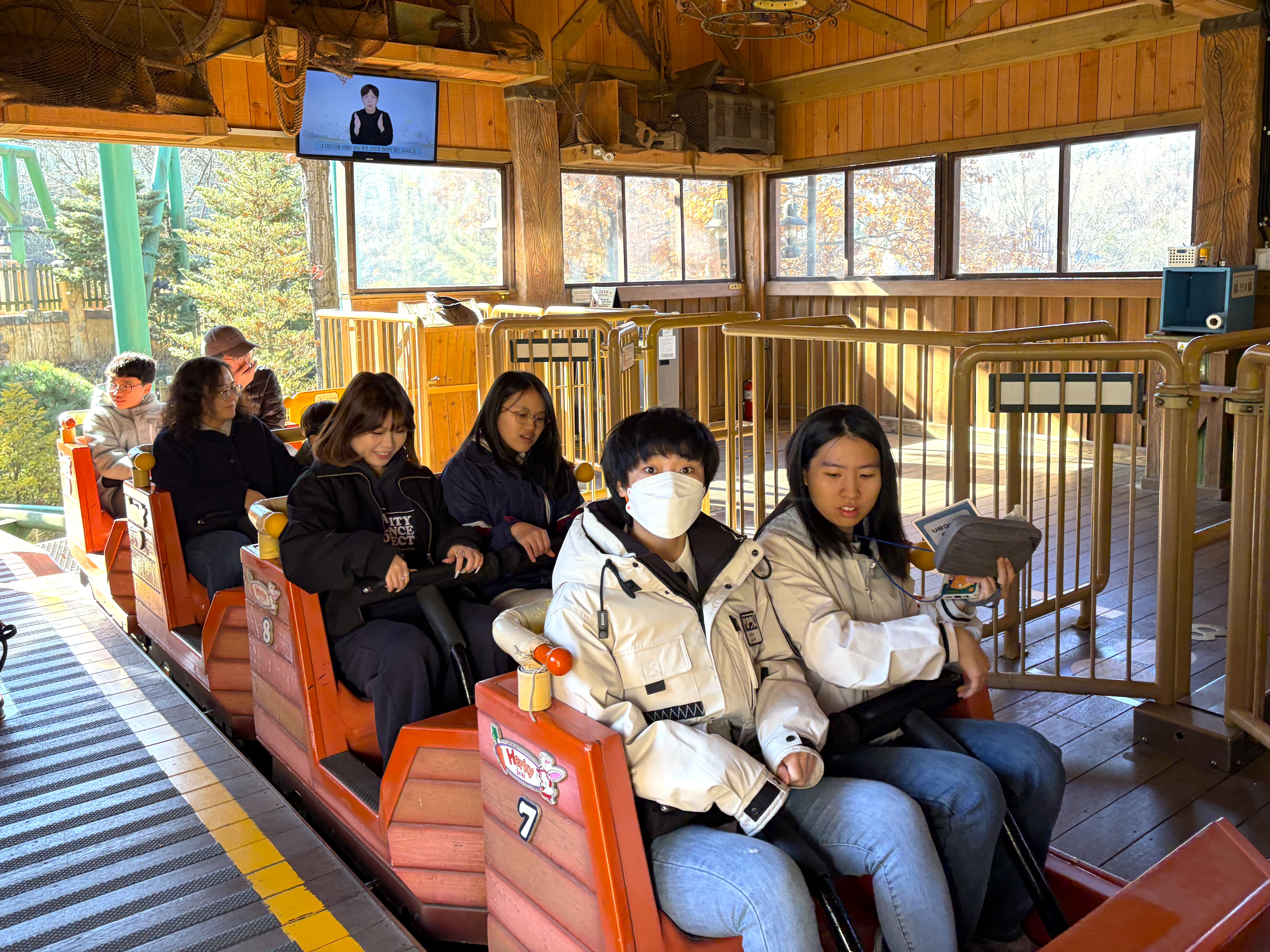 2025학년도 2학기 외국인 유학생 문화체험 (용인 에버랜드) 이미지(3)